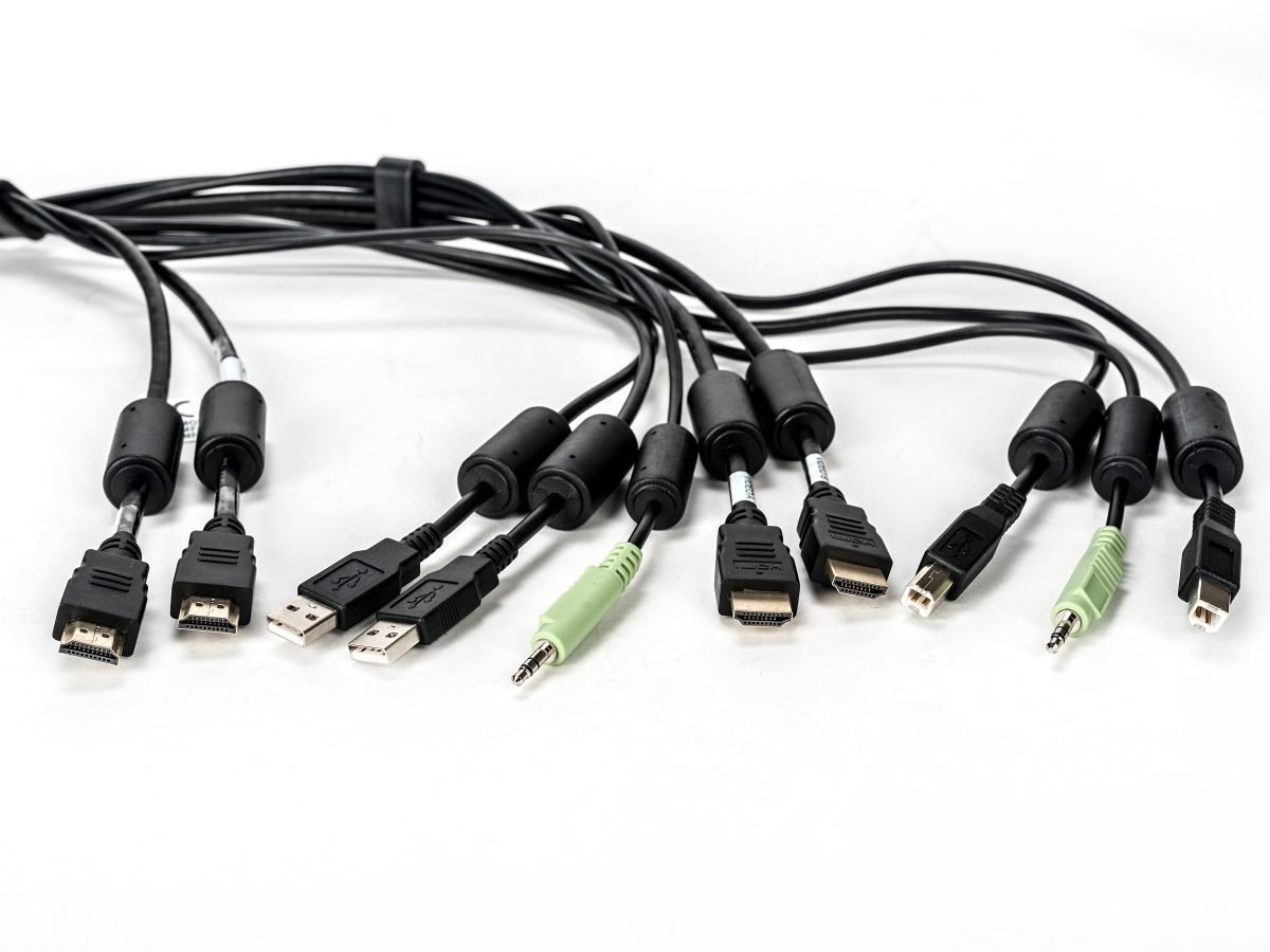Vertiv CBL ASSY 2HDMI 2USB 1AUD 6#039; CBL0116
