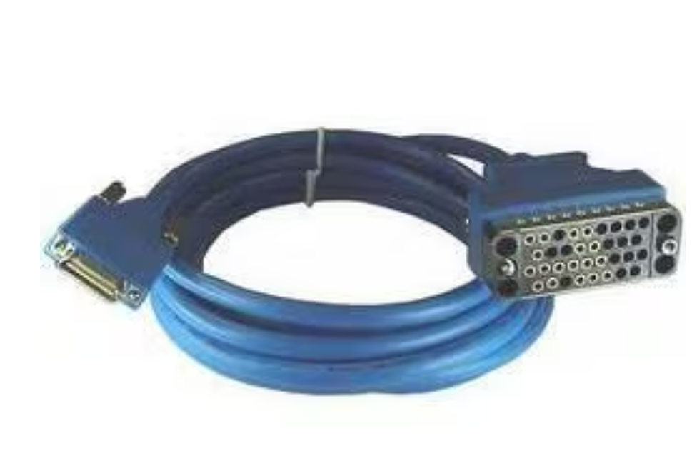 Cisco Systems DCE Female to Smart Serial 10F CAB-SS-V35FC=