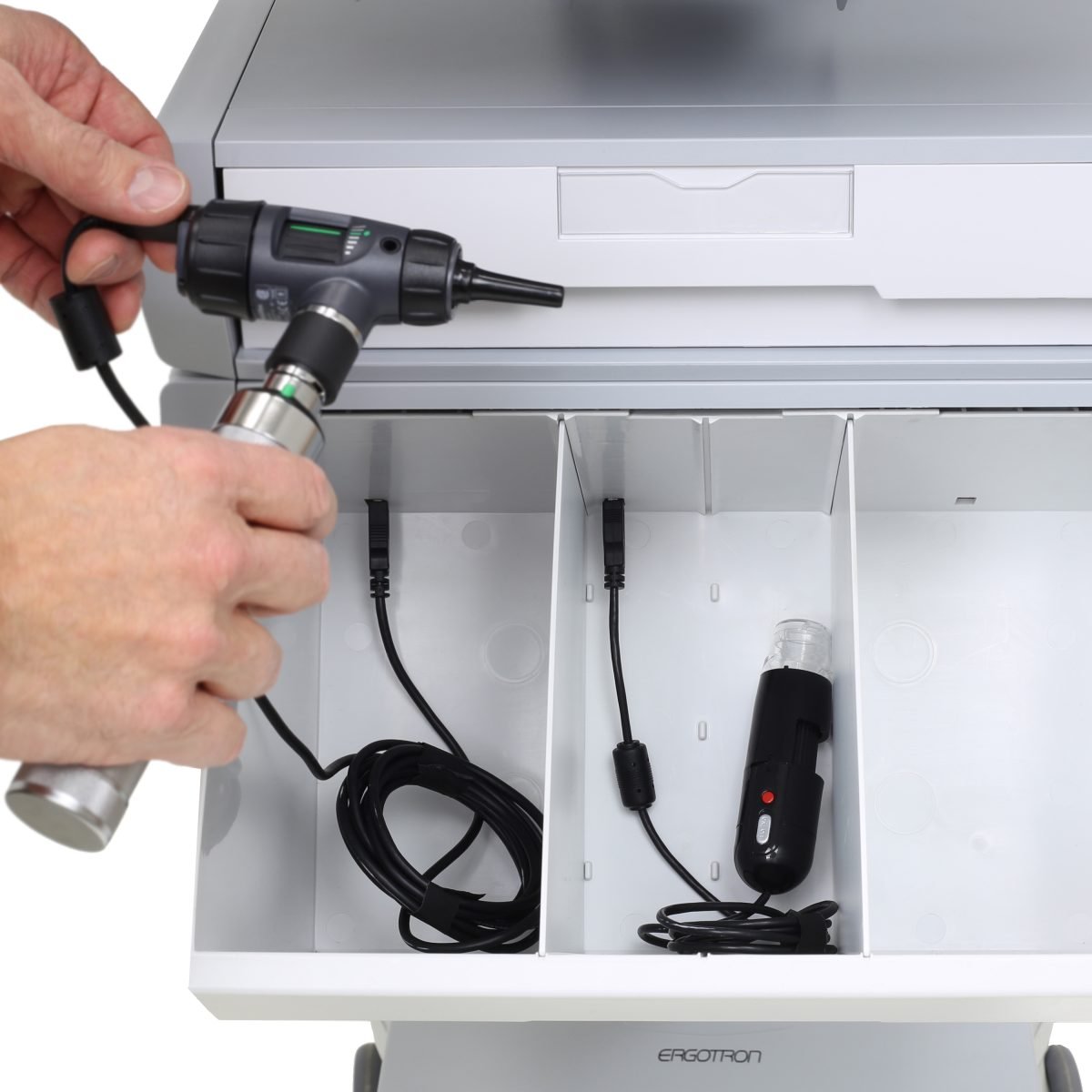 Ergotron SV TM Cart BtB Mtr SLA Pwr TAA SV44-57T1-1