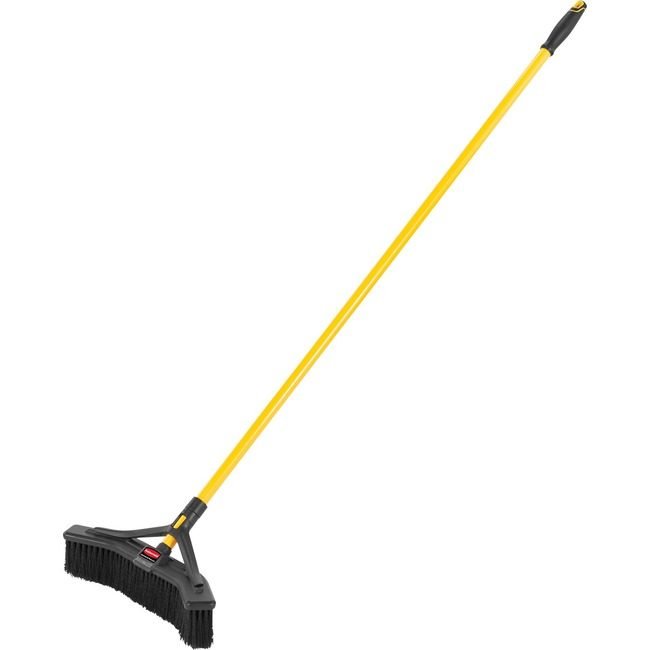 Rubbermaid Commercial Products Broom Pshtocntr Maximzr 18" RCP2018727