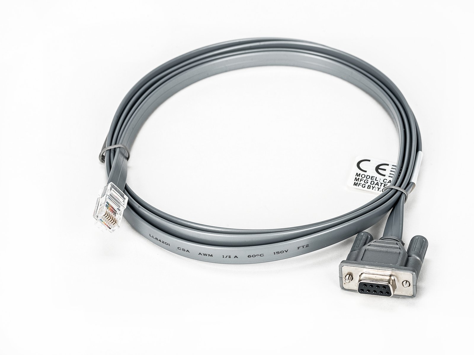 VERTIV-IT SYSTEMS Vertiv Avocent RJ45 -> DB9 cross cable CAB0036