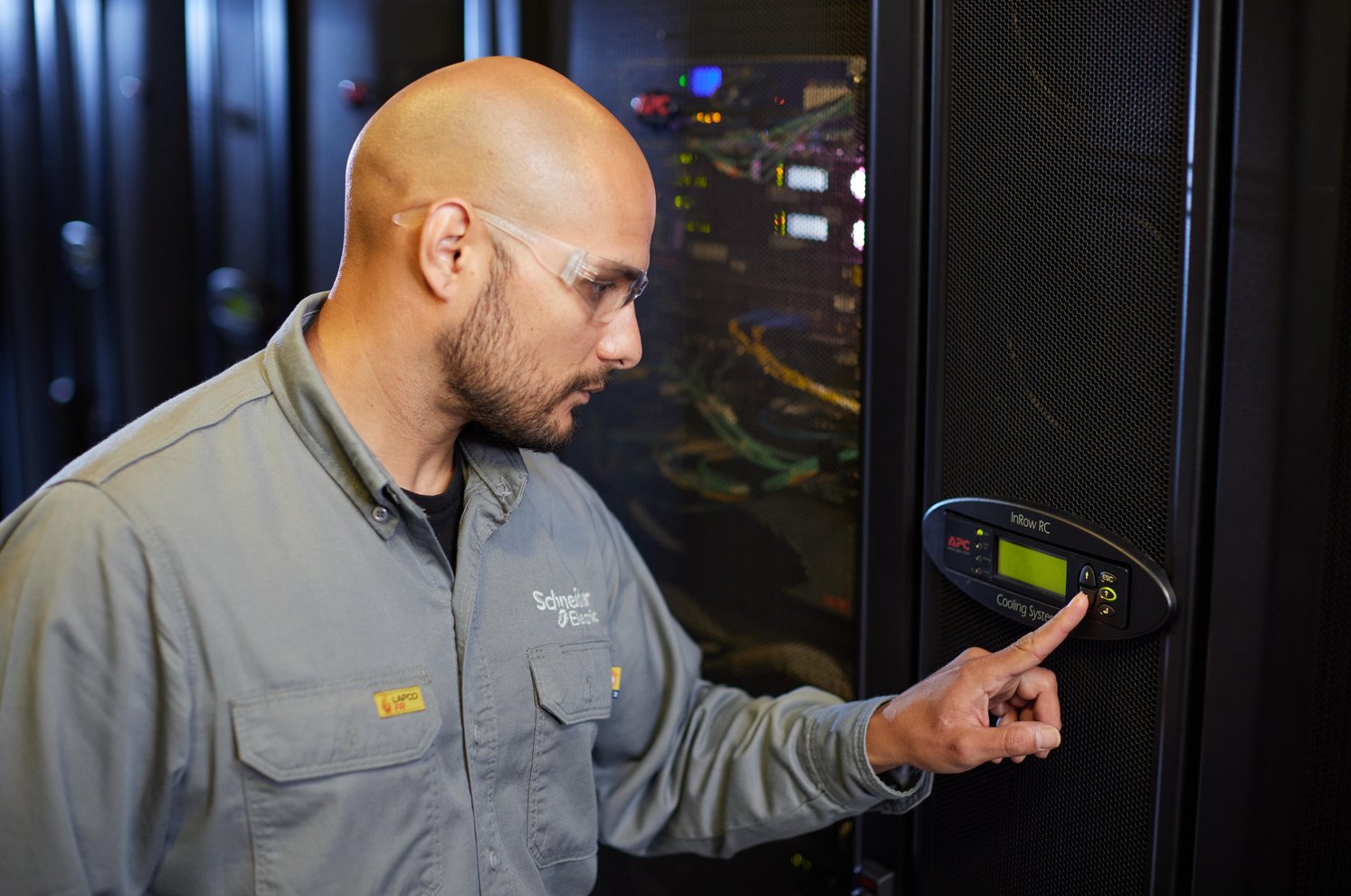 APC SCHNEIDER ELECTRIC IT WARRANTY Start-Up Service 5X8 for NetworkAIR FM A/W/G/PC 0-27 kW with OHE