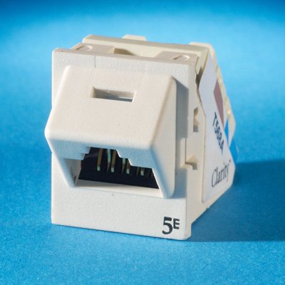 LEGRAND - DATA Clarity 5E Angled TracJack, T568A/B, 45 degree, Cloud White TJ5E45-88